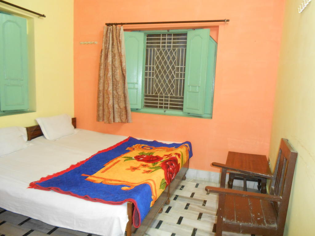 Elvis Guest House Váránasí Pokoj fotografie