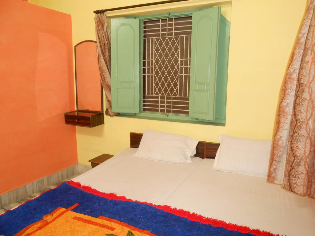 Elvis Guest House Váránasí Pokoj fotografie