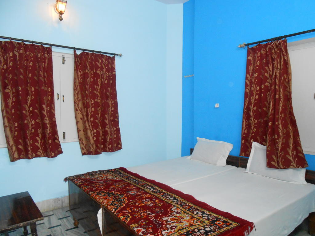 Elvis Guest House Váránasí Pokoj fotografie